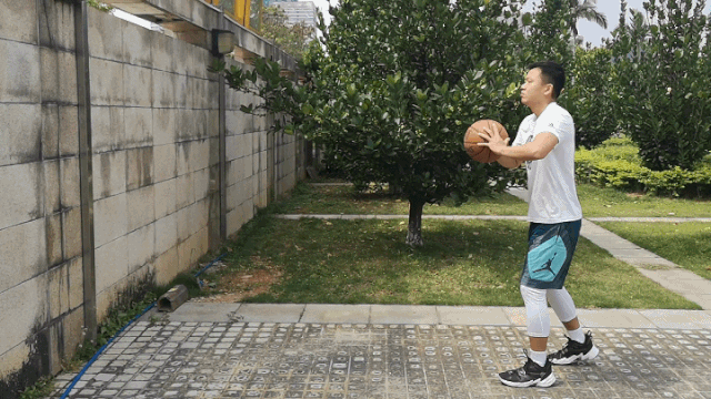 信息化设备如何提高篮球训练中的反馈速度_1